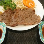 焼肉・鉄板焼き 芳蘭亭 - 国産牛のステーキは2,000円