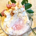 いちょうの木 - 麻子さんの桜ミルフィーユ @800円
                                中にはたっぷりの桜シロップまで！
