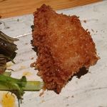 鈴しろ - 岩中豚トントロ