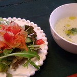 Bread lunch & Cafe La mia casa - サラダとスープ。この日はカブのポタージュでした。