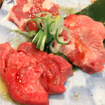 神戸牛焼肉 肉兵衛 - タン3種盛り