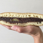 篠田製菓　饅頭屋 - 観音どら焼き（大）の断面