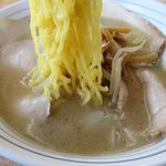 かつ平 - しおチャーシューメンの麺