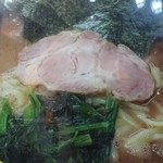 横浜家系らーめん 武術家 - サイズの違いが分かります！