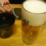 八丈島 - 乾杯の前にお薬。ｱﾀｼは生ビール（430円）