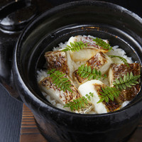 四季折々の素材を用い、土鍋でふっくら炊き上げた『季節のご飯』