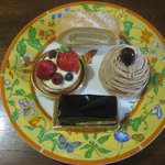 Patisserie La Terre Verte - プチガトー４種