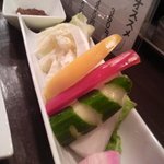 串揚げ 串の実 - お通し。パリパリの生野菜