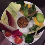 京松蘭はなれ - 真ん中の肉みそも旨いです