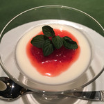 ワインレストラン ドミナス - パンナコッタ