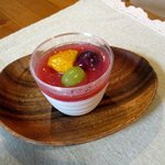 パティスリー アル - なめらか杏仁！