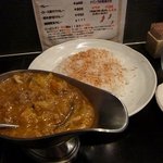 カルダモン． - シメジと挽き肉入りキーマベジタブルカレー