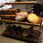 sincere - 自家製パン盛合せ