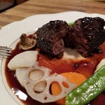 ビストロ オララ - ナイフを当てただけでフワッと切れそうなほどの柔らかさ