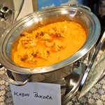 大阪ハラールレストラン - 金曜日スペシャルランチビュッフェ（KADHI PAKORA）