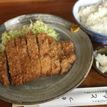 Tonhana - ロースかつ定食（900円）
