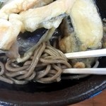 野むら - 麺に色づく…ぴんぼけ