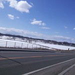 そば哲 - 向かう途中外の風景を撮ってみたよ。風が強くて寒いね(＞∀＜)