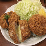 メンチかつ三種盛1,080円