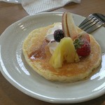 ホーリーカフェプラス - ワンプレートに付くミニパンケーキ