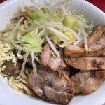 ラーメン二郎 - 汁無し小ラーメンブタダブル+ニンニク魚粉(850円)