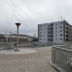 スイーツガーデン ユウジアジキ - 対岸へと移動します。