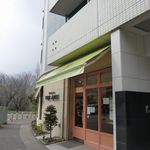 スイーツガーデン ユウジアジキ - 程なくして目当ての「スイーツガーデンユウジアジキ」にたどり着きました。