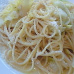 イタリアーノ イワイ - 白菜とパルメザンチーズのパスタ