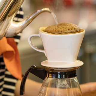 コーヒーは、仙台を代表する「ホシヤマ珈琲」と同じ自家焙煎！