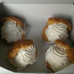 リヴィエールシーマ - ジャンボシュークリーム205円(／ロ゜)／