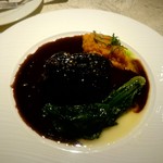 ル・ジャルダン・デ・サヴール - 和牛ホホ肉の赤ワイン煮、人参のフォンダン添え