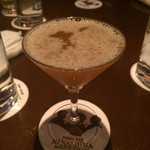 ニッカバー 七島 - サイドカー：細かく浮いたクラッシュアイスがバーテンダーの技量を物語っています。