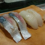魚がし寿司 - とろさば＆ひらめ