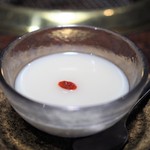 焼肉うしごろ - 杏仁豆腐