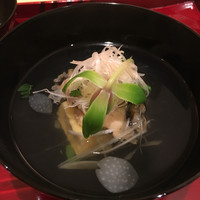 銀座 しのはら - お椀 シュンランを添えて