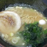 横浜家系ラーメン すずき家 - 「醤油ラーメン・並(700円)」[平成29年３月16日(木)]