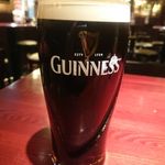 HUB - ギネス（パイント） 税込720円（ハッピアワー価格）