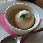 RIGOLETTO BAR AND GRILL - 