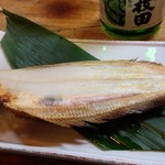 山海川料理 なるせ - このカレイの焼き物は秀逸でした