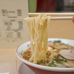 営利庵 - 煮干し醤油ラーメンリフトアップ