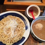 荒海 - 味玉つけ麺中盛880円(税込)