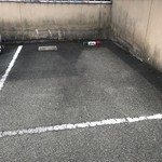 La・Brace - 貸しガレージの2台分がラ･ブラーチェさん用