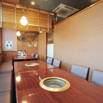 Sushikazu Wakouen - 和香苑テーブル席