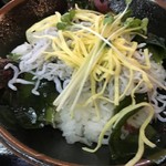 あつはら - しらす丼