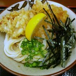 讃岐うどん いわい - 本日の日替り【冷やし！鶏天レモンおろししょうゆうどん (中) ￥600(税込)】