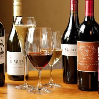 Carefully selected wines, soft drinks, etc. ~ Enjoy your favorite drink ~