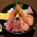 Issaku - 【2016年11月】七福海鮮丼＠990円(別)。