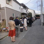 かいじゅう屋 - 長蛇の列