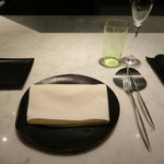 オルグイユ - テーブルセッティング