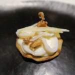 オルグイユ - 蕎麦粉、赤烏賊ゲソフリット・身のソテー、蕪ピューレ・千切り